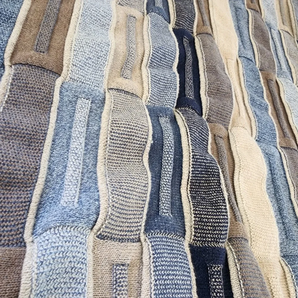 Norm Thompson XL 3D Knit Sweater Blue Beige Geometric Coogi Style Vintage‎ - Picture 2 of 8